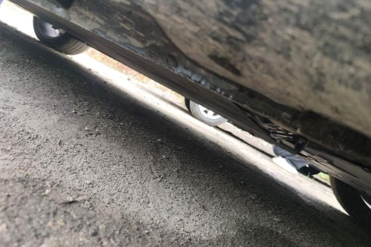 Used Rising R7 2022 Long-Range Advanced Edition Chassis Front Right