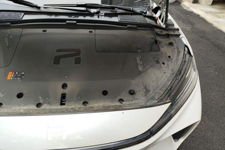 Used Rising R7 2022 Long-Range Advanced Edition Engine Bay Left