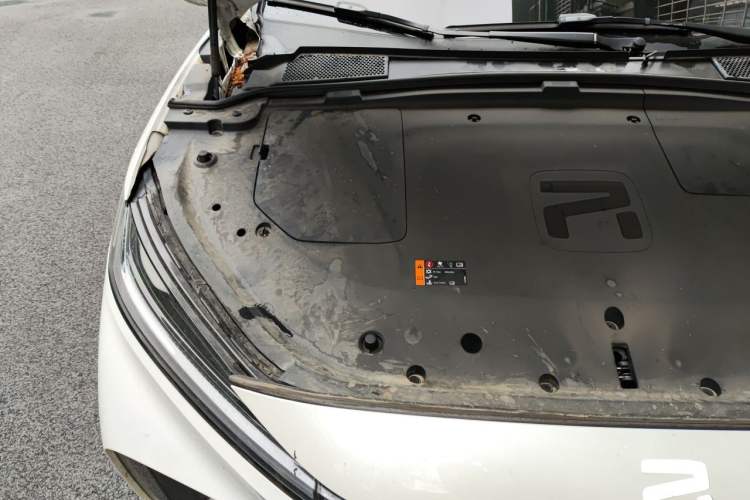 Used Rising R7 2022 Long-Range Advanced Edition Engine Bay Right