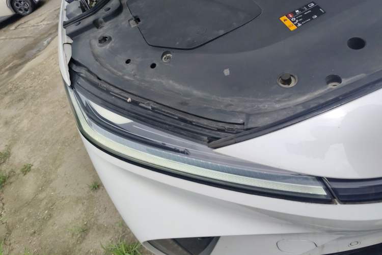 Used Rising R7 2022 Long-Range Advanced Edition Right Front Headlight
