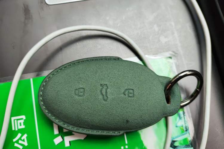Used Rising R7 2022 Long-Range Advanced Edition Vehicle Key