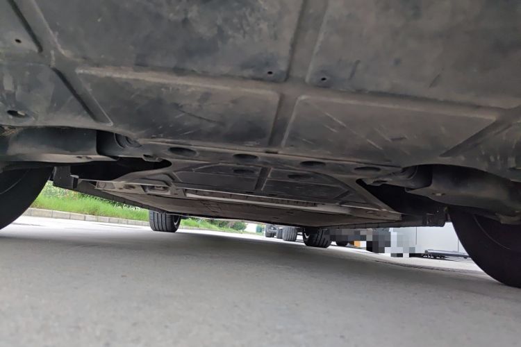 Used Rising R7 2022 Long-Range Advanced Edition Chassis Rear