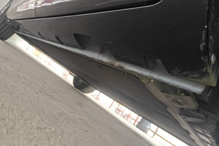 Used Rising R7 2022 Long-Range Advanced Edition Chassis Rear Left