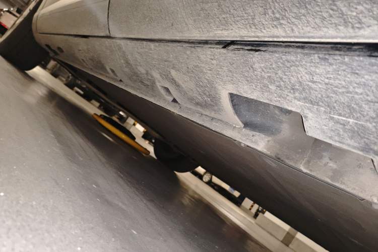 Used Rising R7 2022 Long-Range Advanced Edition Chassis Rear Left