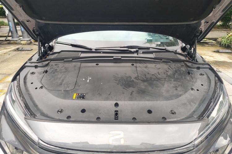 Used Rising R7 2022 Flagship Advanced Edition Engine Bay