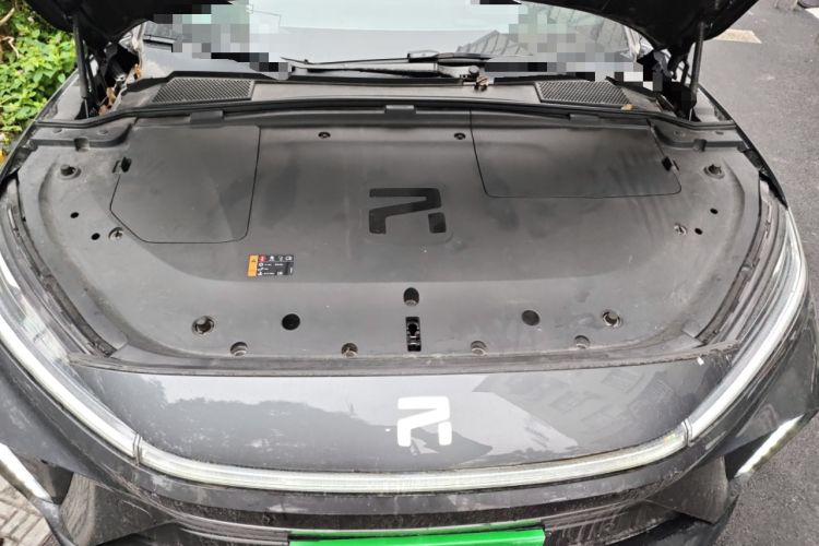 Used Rising R7 2022 Long-Range Advanced Edition Engine Bay