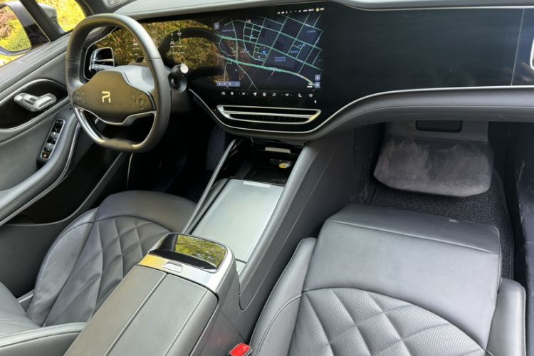 Used Rising R7 2022 Flagship Advanced Edition Interior 2
