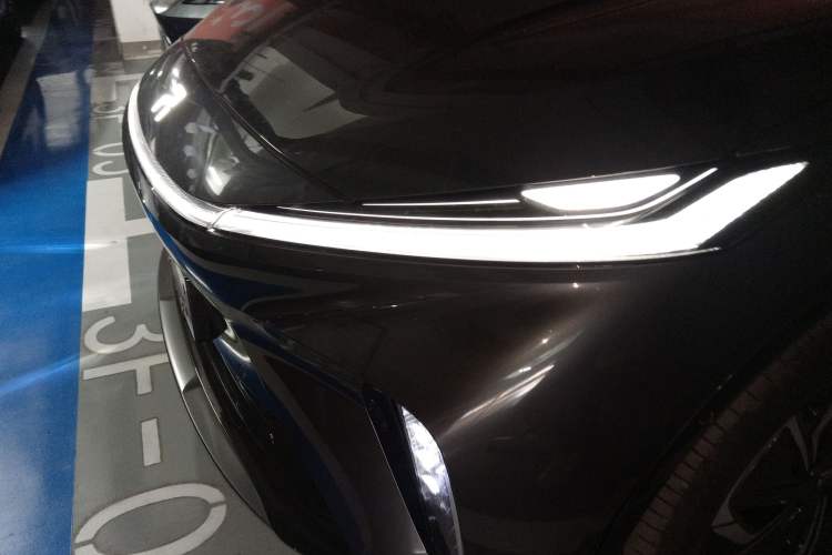 Used Rising R7 2022 Flagship Advanced Edition Left Front Headlight