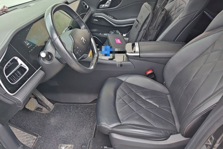 Used Rising R7 2022 Long-Range Advanced Edition Left Front Seat