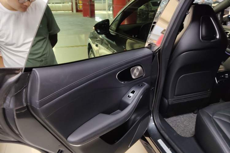 Used Rising R7 2022 Standard Advanced Version Left Rear Door Interior