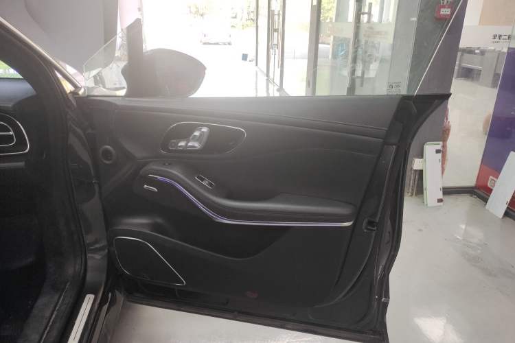 Used Rising R7 2022 Standard Advanced Version Right Front Door Interior