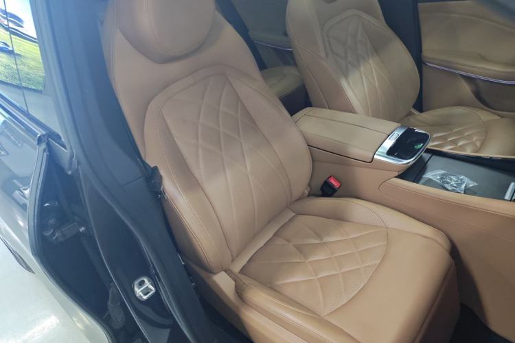Used Rising R7 2022 Standard Advanced Version Right Front Seat