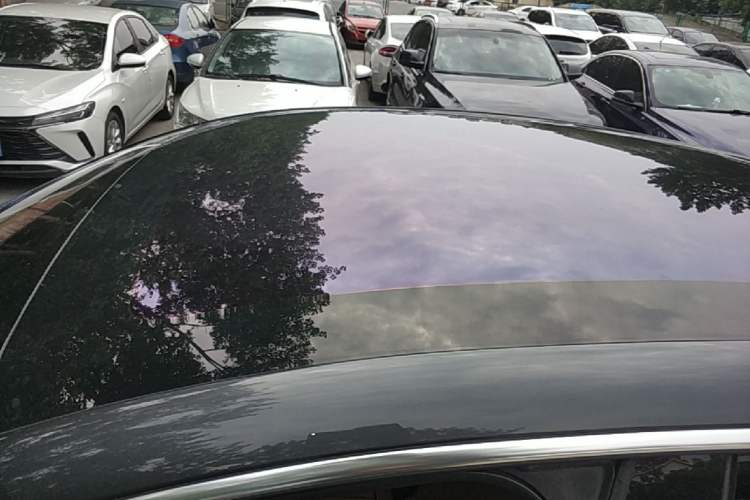 Used Rising R7 2022 Flagship Advanced Edition Roof
