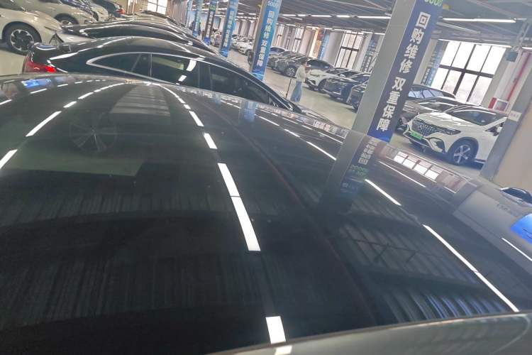 Used Rising R7 2022 Standard Advanced Version Roof