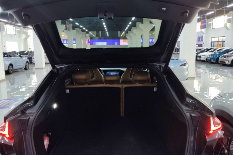 Used Rising R7 2022 Standard Advanced Version Trunk