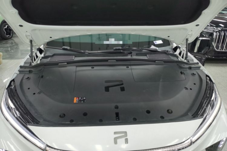 Used Rising R7 2022 Long-Range Advanced Edition Engine Bay
