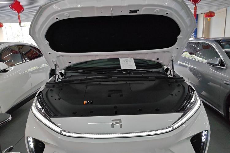 Used Rising R7 2022 Flagship Advanced Edition Engine Bay