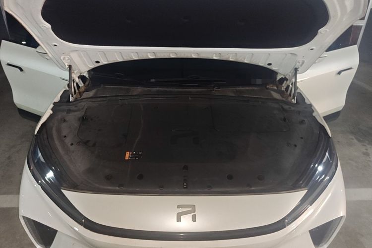 Used Rising R7 2022 Long-Range Advanced Edition Engine Bay
