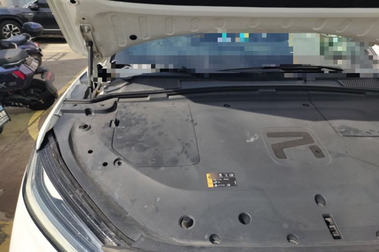 Used Rising R7 2022 Long-Range Advanced Edition Engine Bay Right