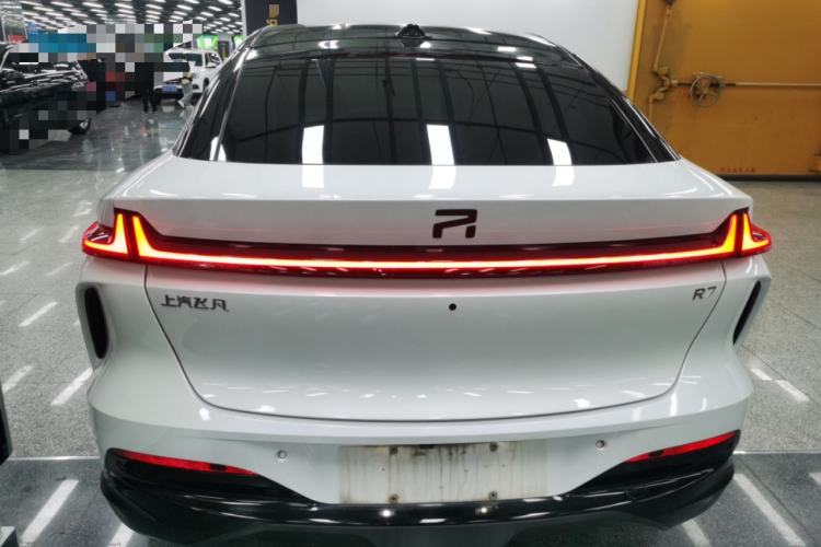 Used Rising R7 2022 Long-Range Advanced Edition Exterior 4