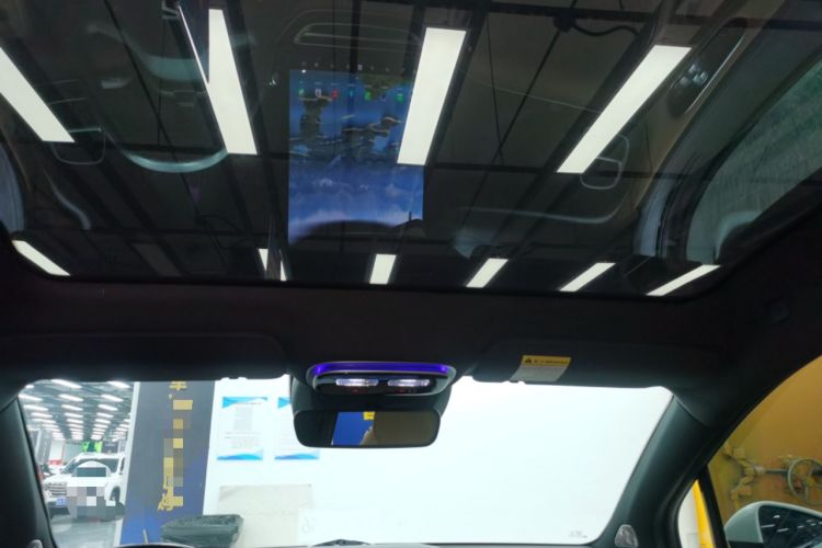 Used Rising R7 2022 Long-Range Advanced Edition Headliner