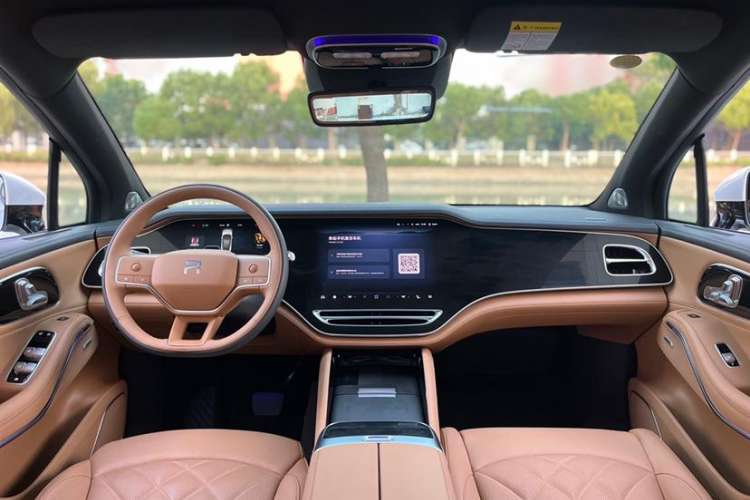 Used Rising R7 2022 Flagship Advanced Edition Interior 2