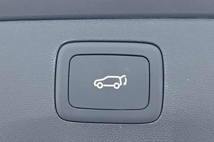 Used Rising R7 2022 Flagship Advanced Edition Interior 3