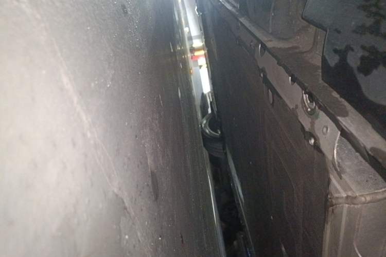 Used Rising R7 2023 Performance Screen Pro Edition Chassis Rear Left