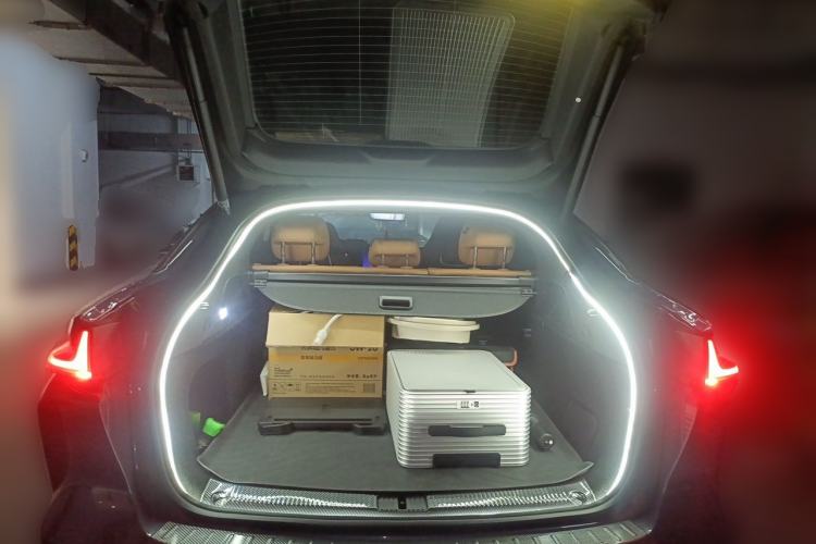 Used Rising R7 2023 Performance Screen Pro Edition Trunk