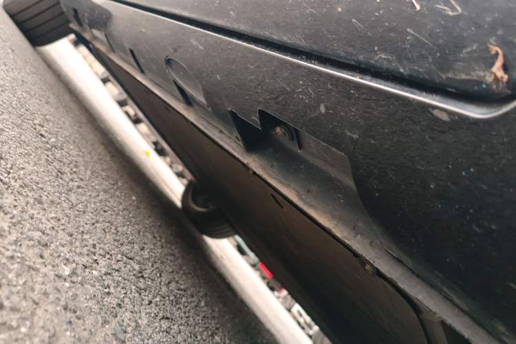 Used Rising R7 2023 Long-Lasting Screen King Edition Chassis Front Right
