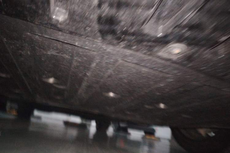 Used Rising R7 2023 Rear-Drive Screen King Edition Chassis Front