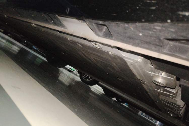 Used Rising R7 2023 Rear-Drive Screen King Edition Chassis Rear Left