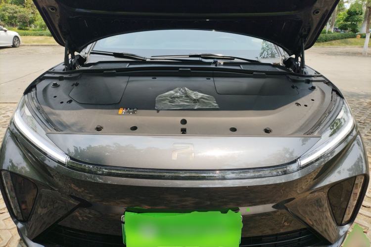 Used Rising R7 2023 Long-Lasting Screen King Edition Engine Bay