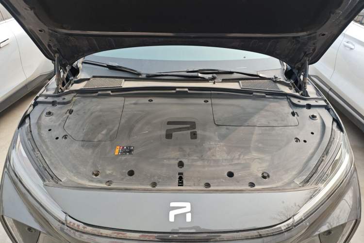 Used Rising R7 2023 Performance Screen Pro Edition Engine Bay