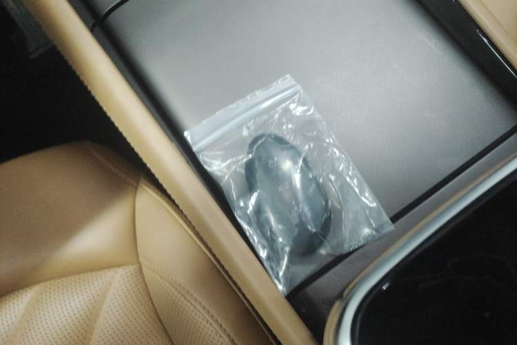 Used Rising R7 2023 Rear-Drive Screen King Pro Edition Interior 1