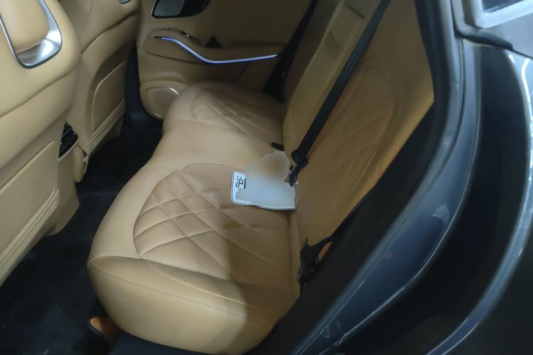 Used Rising R7 2023 Rear-Drive Screen King Pro Edition Interior 4