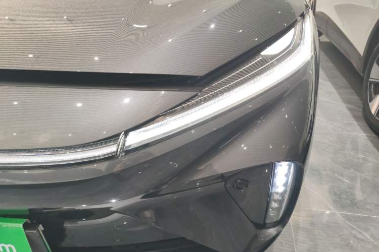 Used Rising R7 2023 Rear-Drive Screen King Edition Left Front Headlight