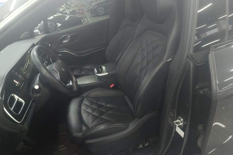 Used Rising R7 2023 Long-Lasting Screen King Edition Left Front Seat