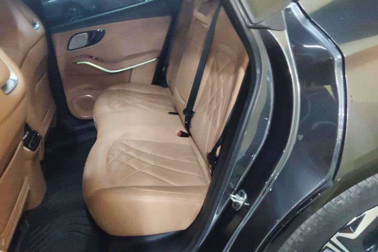 Used Rising R7 2023 Rear-Drive Screen King Edition Left Rear Seat