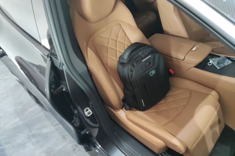 Used Rising R7 2023 Rear-Drive Screen King Edition Right Front Seat