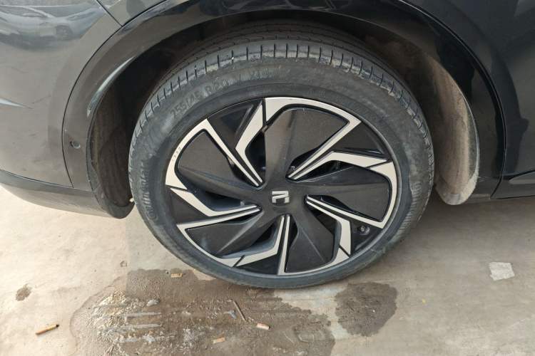 Used Rising R7 2023 Performance Screen Pro Edition Right Rear Wheel Hub