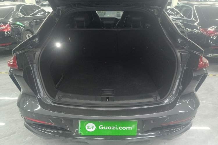 Used Rising R7 2023 Long-Lasting Screen King Edition Trunk