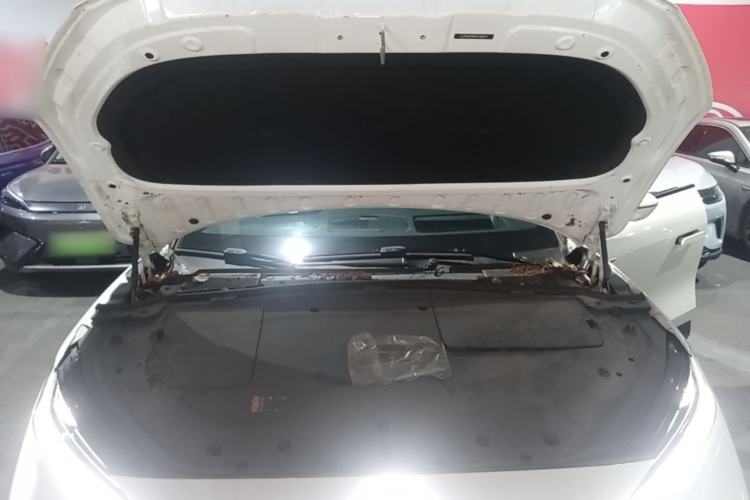 Used Rising R7 2023 Rear-Drive Screen King Pro Edition Engine Bay