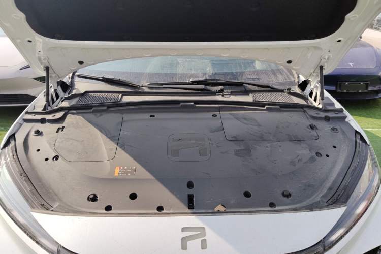 Used Rising R7 2023 Rear-Drive Screen King Edition Engine Bay
