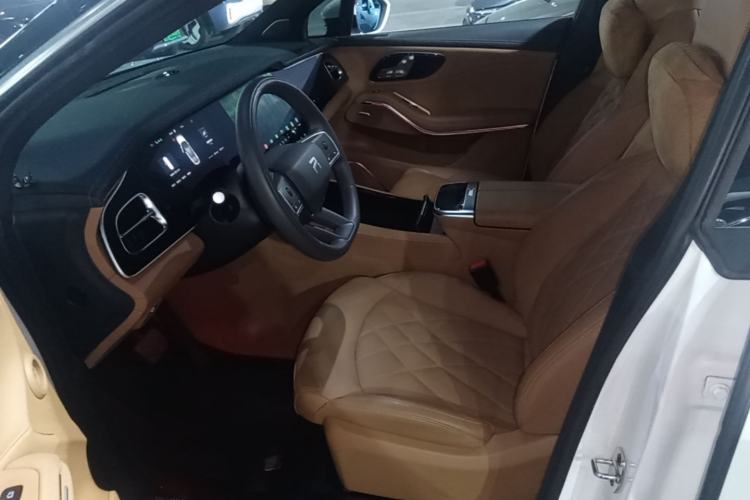 Used Rising R7 2023 Long-Lasting Screen King Edition Left Front Seat