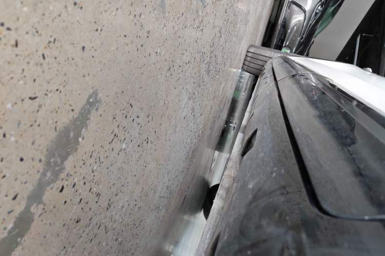 Used Rising R7 2023 Flagship Edition Left Side Sill