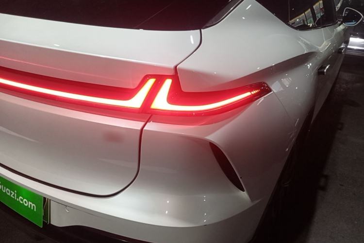 Used Rising R7 2023 Long-Lasting Screen King Edition Right Rear Taillight