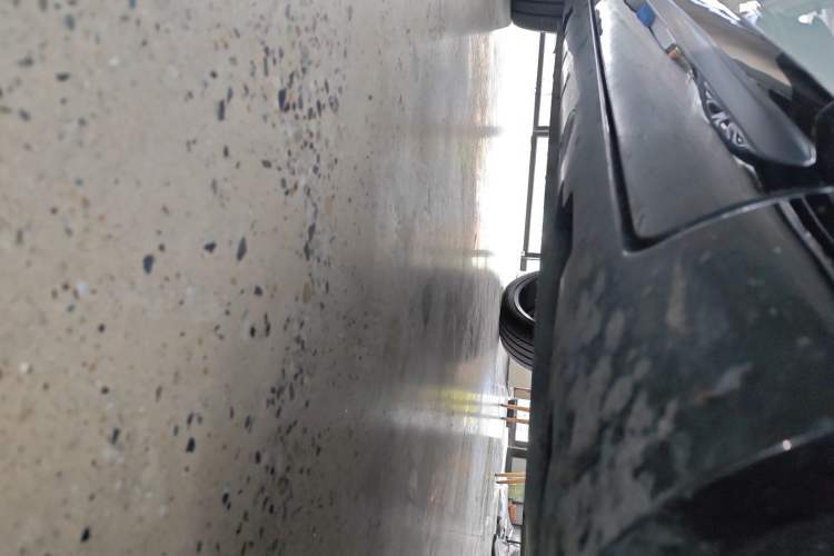 Used Rising R7 2023 Flagship Edition Right Side Sill