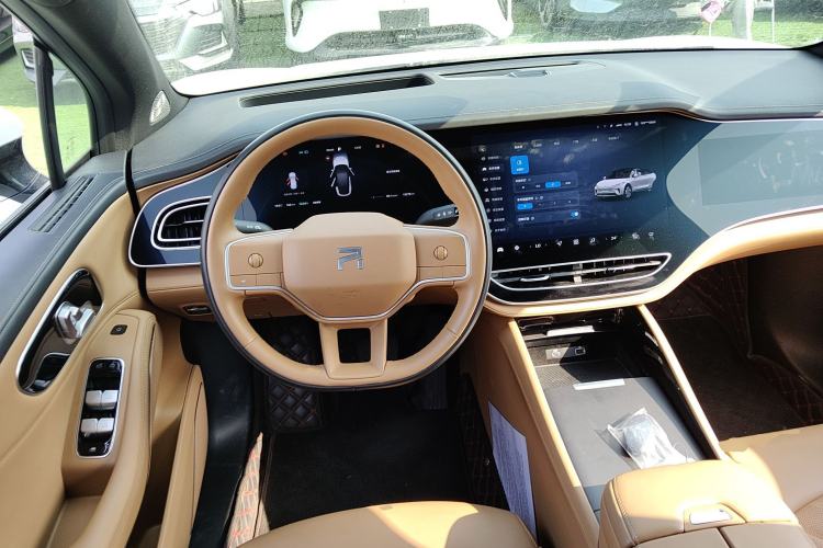 Used Rising R7 2023 Rear-Drive Screen King Edition Steering Wheel