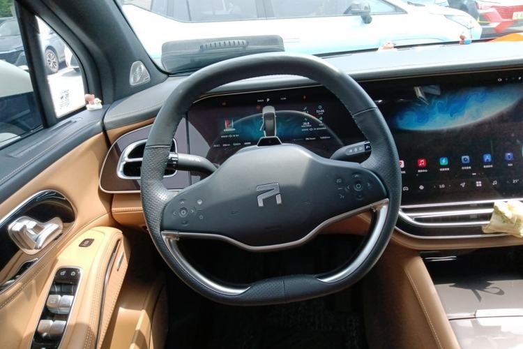 Used Rising R7 2023 Performance Screen Pro Edition Steering Wheel